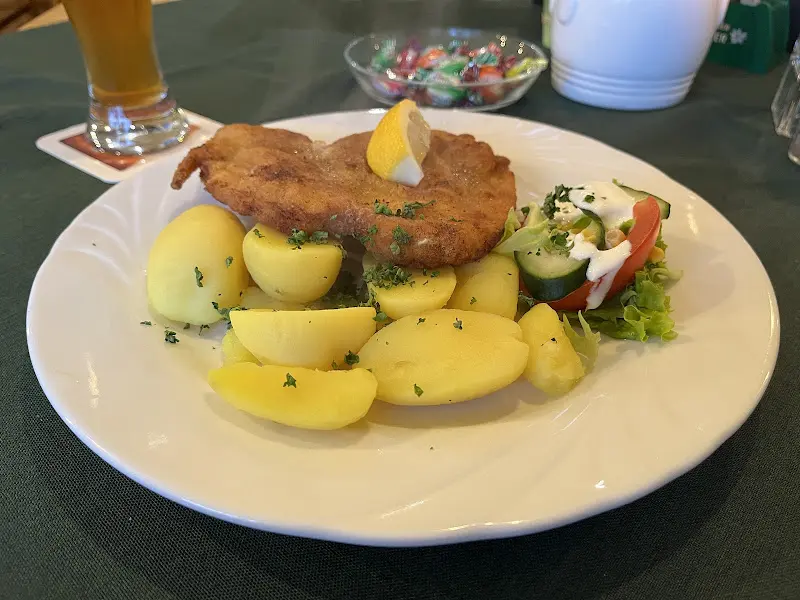 Lucjan Pajdzik_Gaststätte Zum Bohnsdorfer Eck_Berlin_review