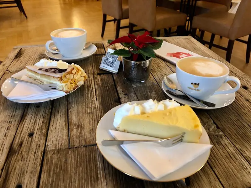 Cafe Schloss Biesdorf_Berlin_slider_image_2