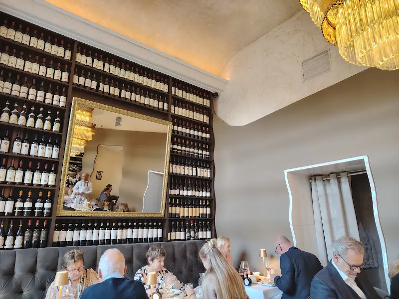 Jelena Terzic_A Mano_Berlin_review