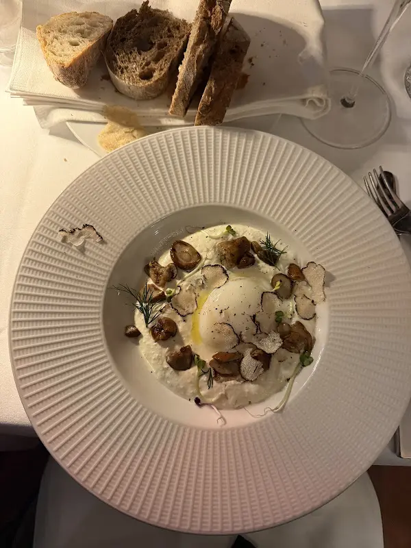 Loredana Cotfasa_A Mano_Berlin_review