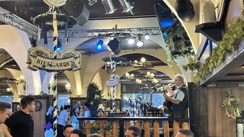 Hofbräu_Berlin_slider_image_3