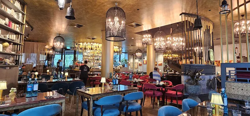 BLESS Restaurant_Berlin_slider_image_3