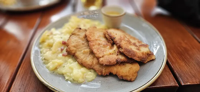 Schnitzelei Mitte_Berlin_slider_image_3