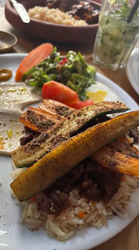 Catherine Seagrave_Salamat_Berlin_review