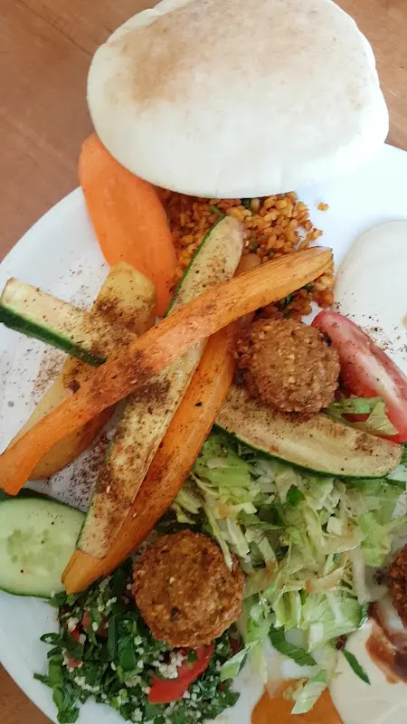 Salamat_Berlin_slider_image_2