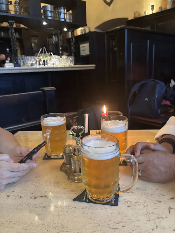 Sofía Del Olmo_Zur Gerichtslaube_Berlin_review