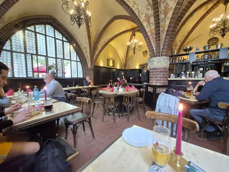 Zur Gerichtslaube_Berlin_slider_image_3