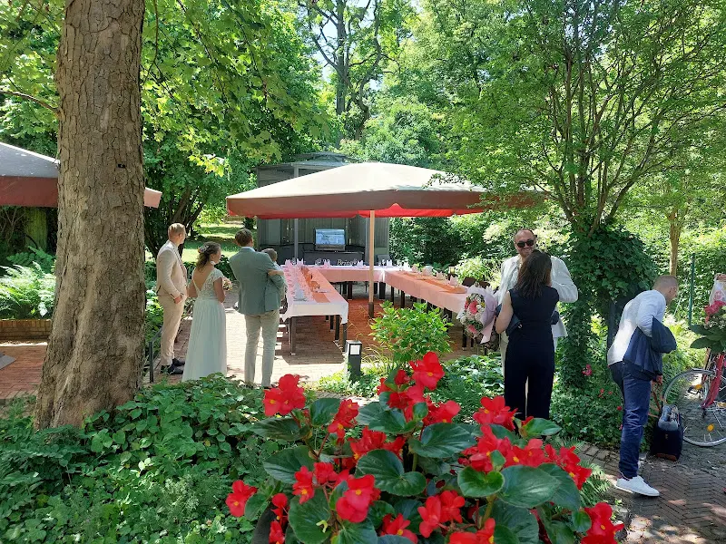 Julia Schaapje_Restaurant & Hotel Schloss Britz_Berlin_recensione