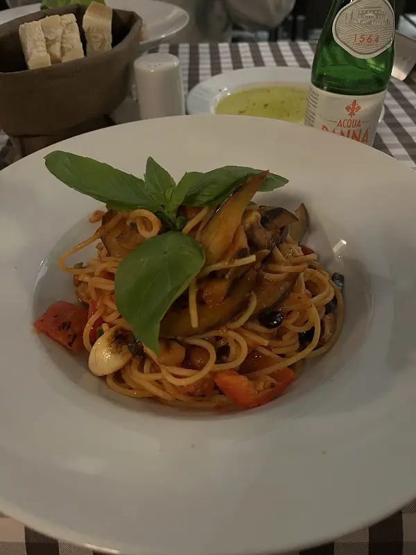 PretyPritee_Gallo Nero_Berlin_review