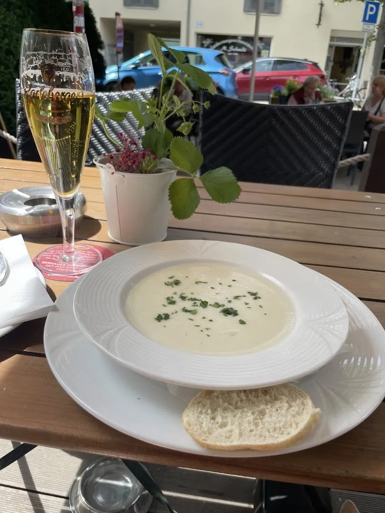 Aleksandra Kwiatkowska_Zum Zicken-Schulze_Berlin_recensione