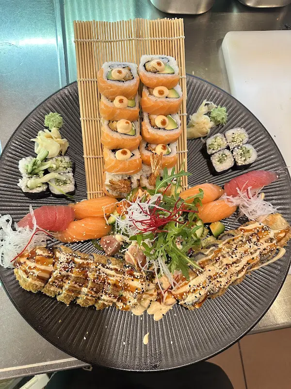 Ami vietnamesische Sushi Bar_Berlin_slider_image_3