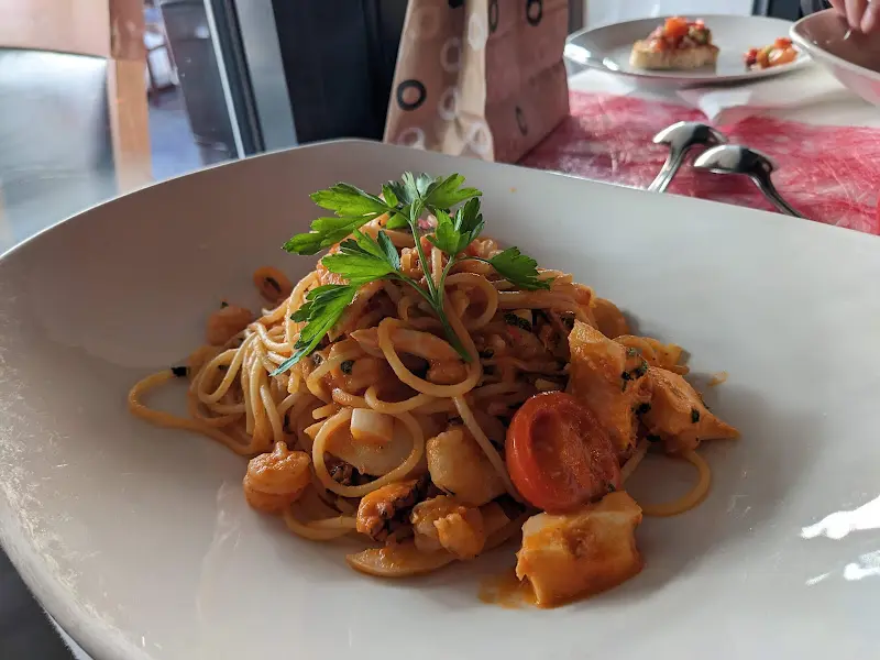 Yara Cassis_Ristorante Firenze_Berlin_review