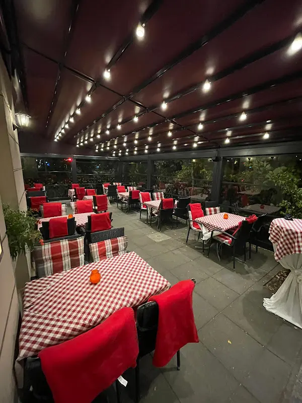 Trattoria Rossini_Berlin_slider_image_1