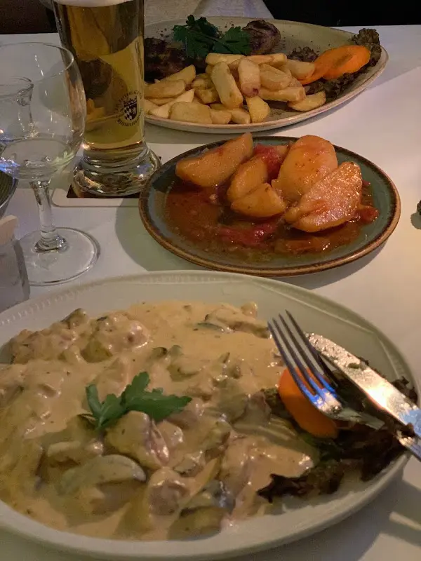 Irina Dimova_Achilles' Taverna_Berlin_review