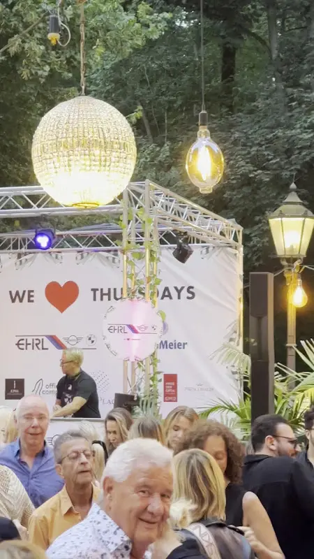 Paulsborn castle at the forest lake Grunewald_Berlin_slider_image_2