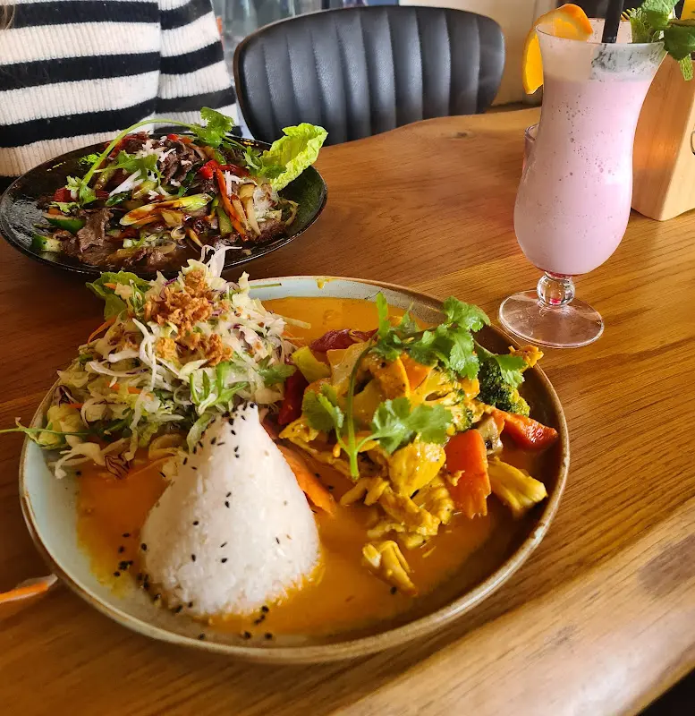 Herr Nguyen 1991_Berlin_slider_image_2