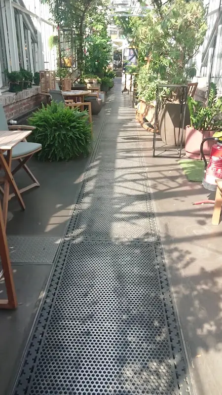 Das Café in der Gartenakademie_Berlin_slider_image_2