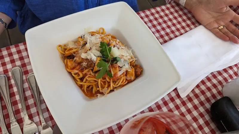 Pantalone_Berlin_slider_image_2