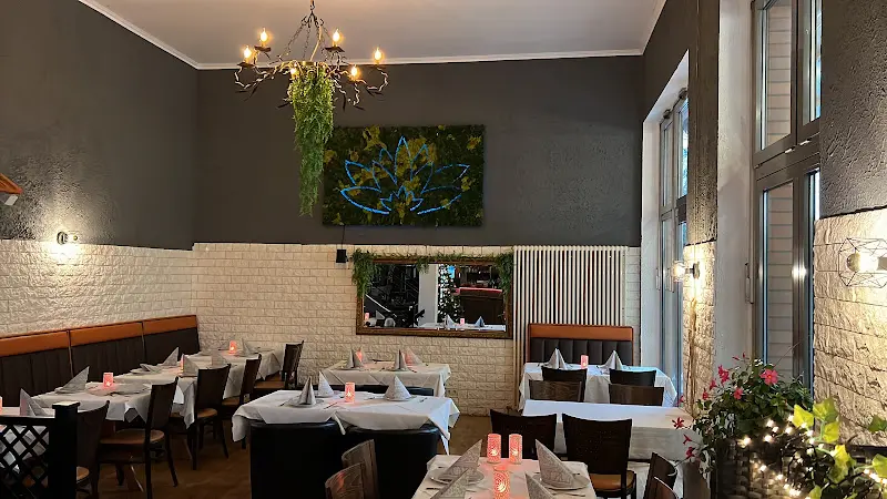 Meera Indian Cuisine & Bar_Glienicke/Nordbahn_slider_image_1