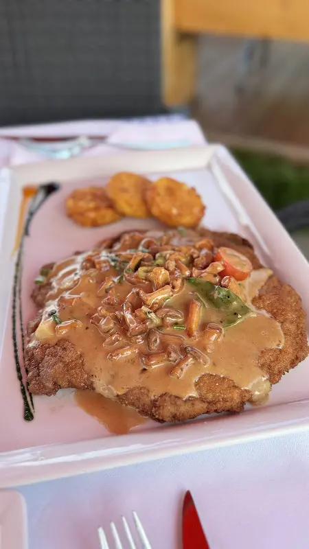 Ich Bins_Bella Vista am See_Berlin_review