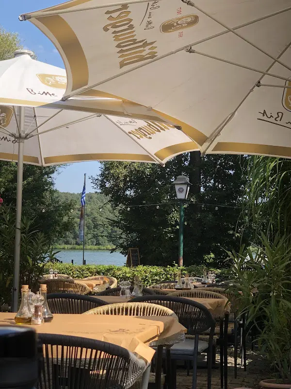 Onassis Restaurant_Berlin_slider_image_1