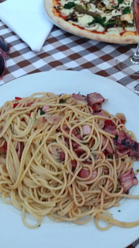 Osteria Pizzeria Castelli Romani_Berlin_slider_image_2