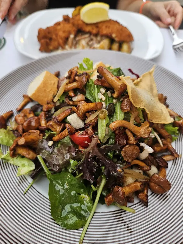 Restaurant Cafe Liebig_Berlin_slider_image_3