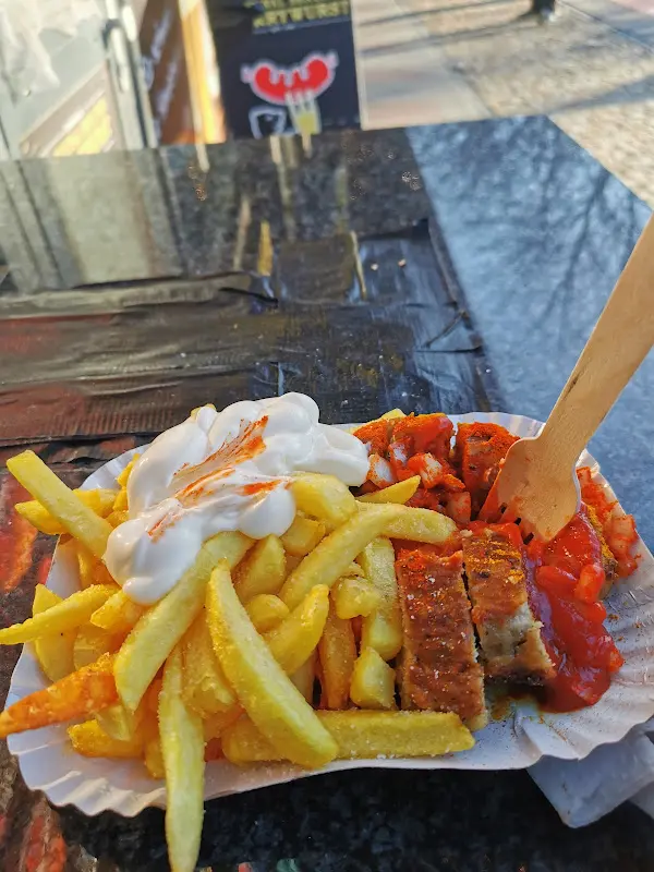 Borkowskis Original Berliner Currywurst_Berlin_slider_image_3