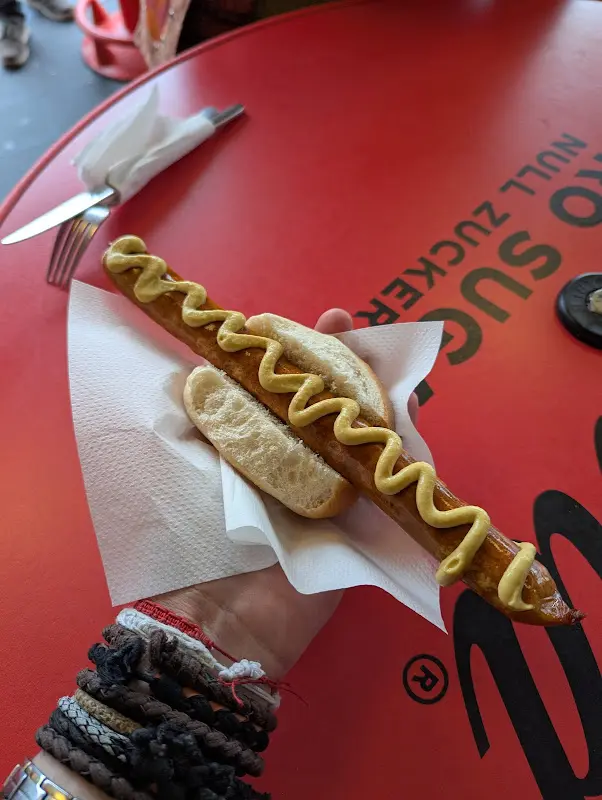 Andy Wakeman_Curry Baude Gesundbrunnen_Berlin_review