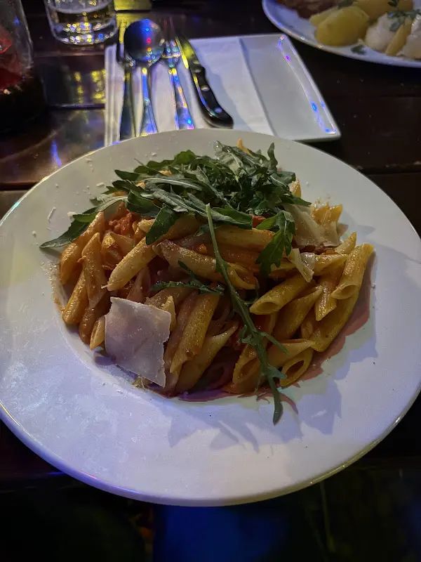 Georgi Spiroff_Uferlos_Berlin_review