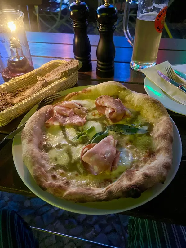 Tonio_Uferlos_Berlin_review