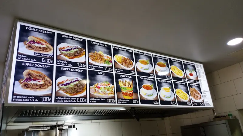 Menu_Ugur Imbiss_Berlin_immagine_2