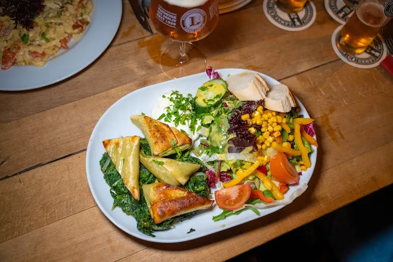 Tiergarten-Quelle_Berlin_slider_image_3