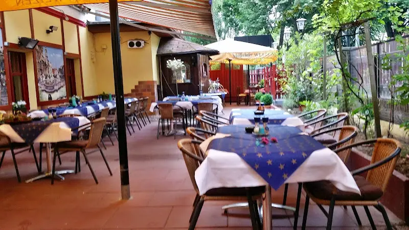 Roma_Berlin_slider_image_1