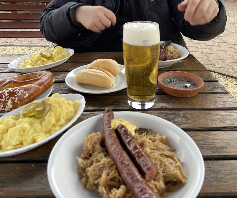 Ryan Ball_Maisel's Biergarten_Berlin_review