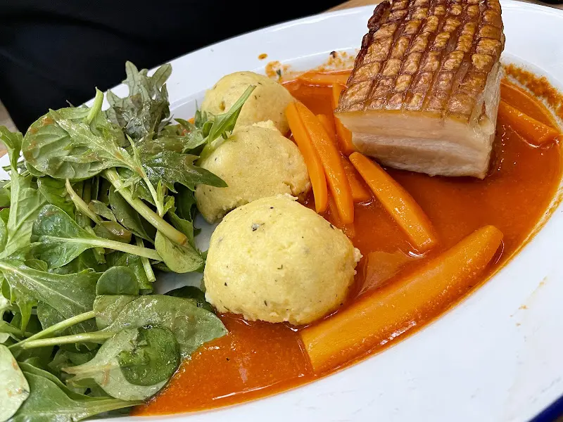 Mary Alice Miller_DIE HORN_Berlin_review