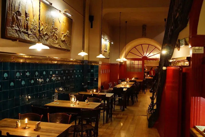 Max und Moritz restaurant in Berlin