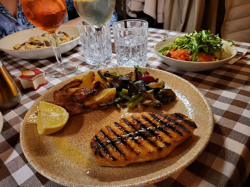 La Montanara_Berlin_slider_image_2