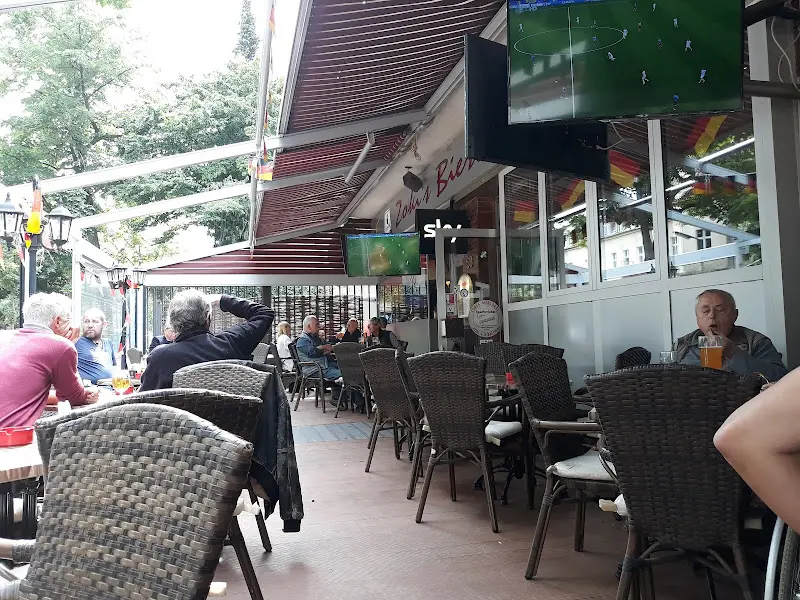 Zokis-Beer Pub restaurant in Berlin