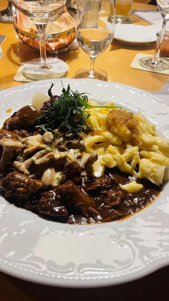 Jason Brumbalow_Gasthaus Auerhahn_Baden-Baden_avis