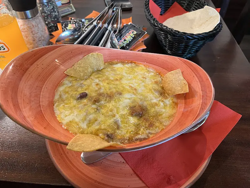 Oleh_Cancún - Mariendorf_Berlin_review