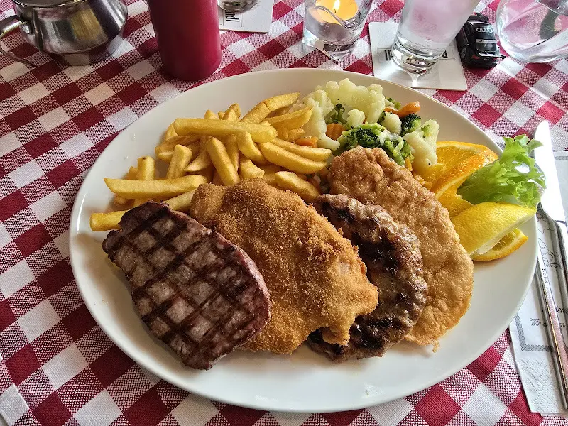 Restaurant Split in Berlin_Berlin_slider_image_3