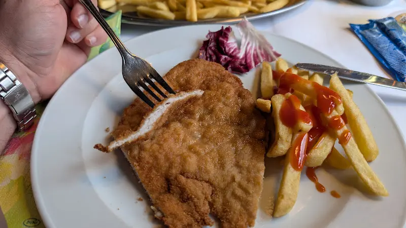 Adrijana Grill_Berlin_slider_image_2