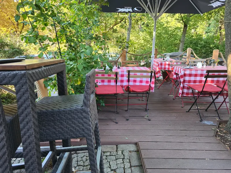 Tomasa Lichterfelde_Berlin_slider_image_1