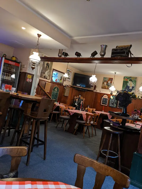 Zur Grünen Linde_Berlin_slider_image_3