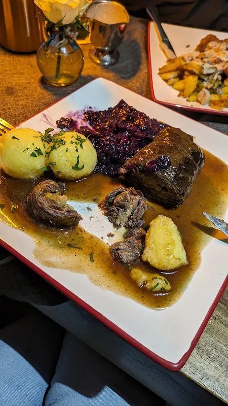 Monika Pliske_Osdorfer Stube_Berlin_Bewertung