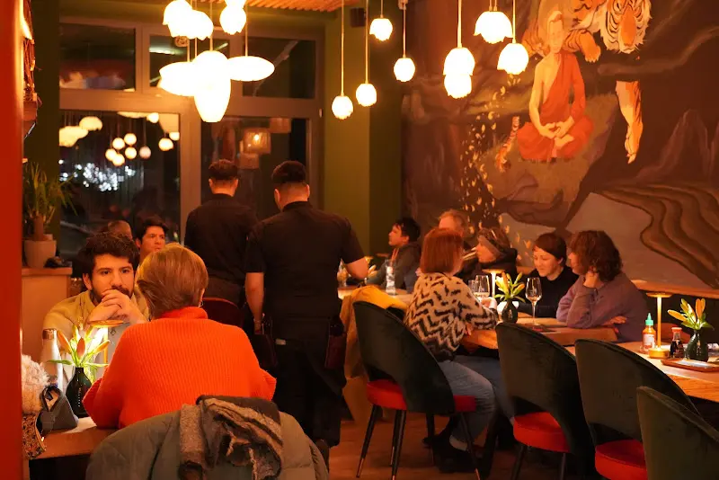 Comhome Restaurant_Berlin_slider_image_1