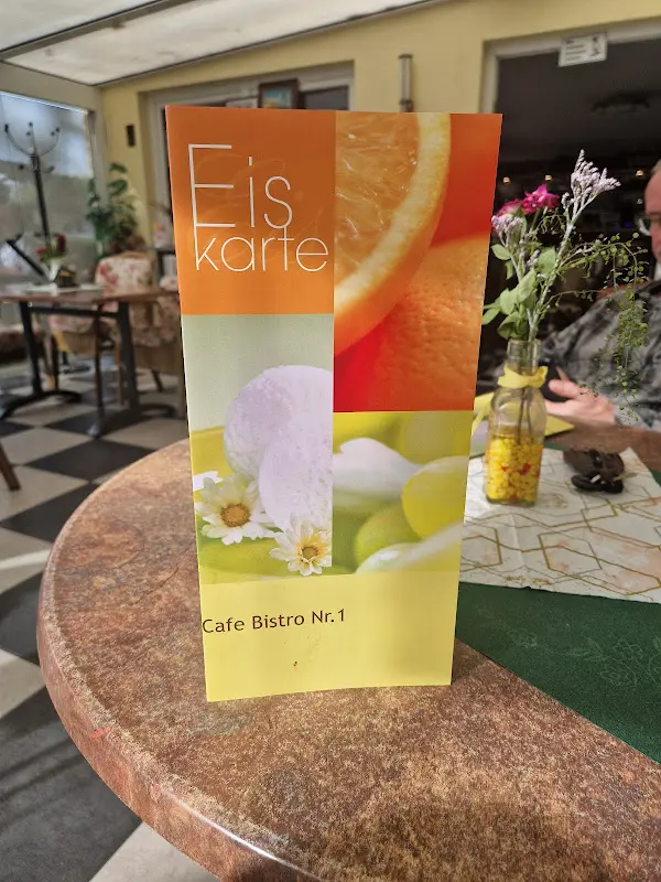 Christiane Lange_Café Bistro No. 1_Berlin_recensione