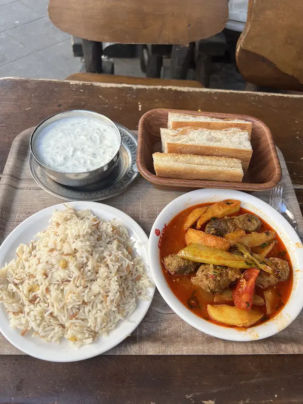 Lu -_ETZADE_Berlin_review