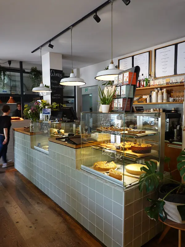 Ali Amirie_CORSINI_Berlin_review